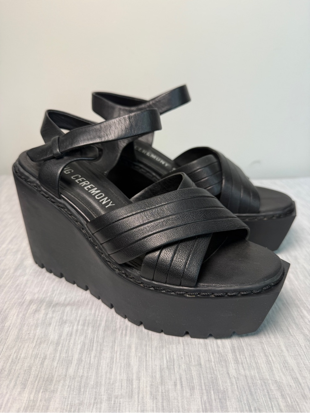Opening Ceremony Crisscross Chunky Platform Wedge Sandals Black Sz 40